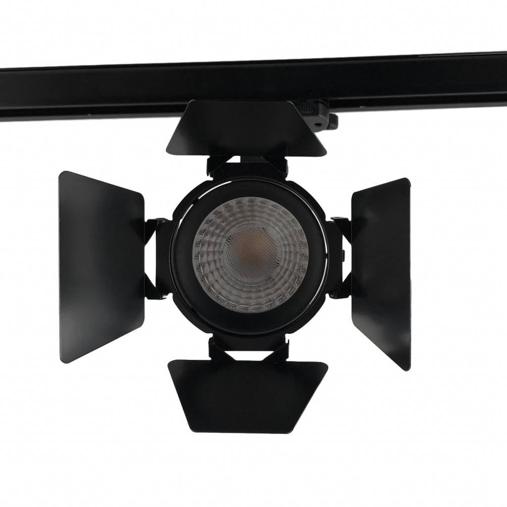 POLARIS barndoor