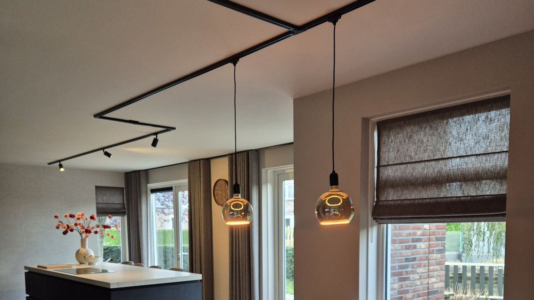 railverlichting met hanglampen