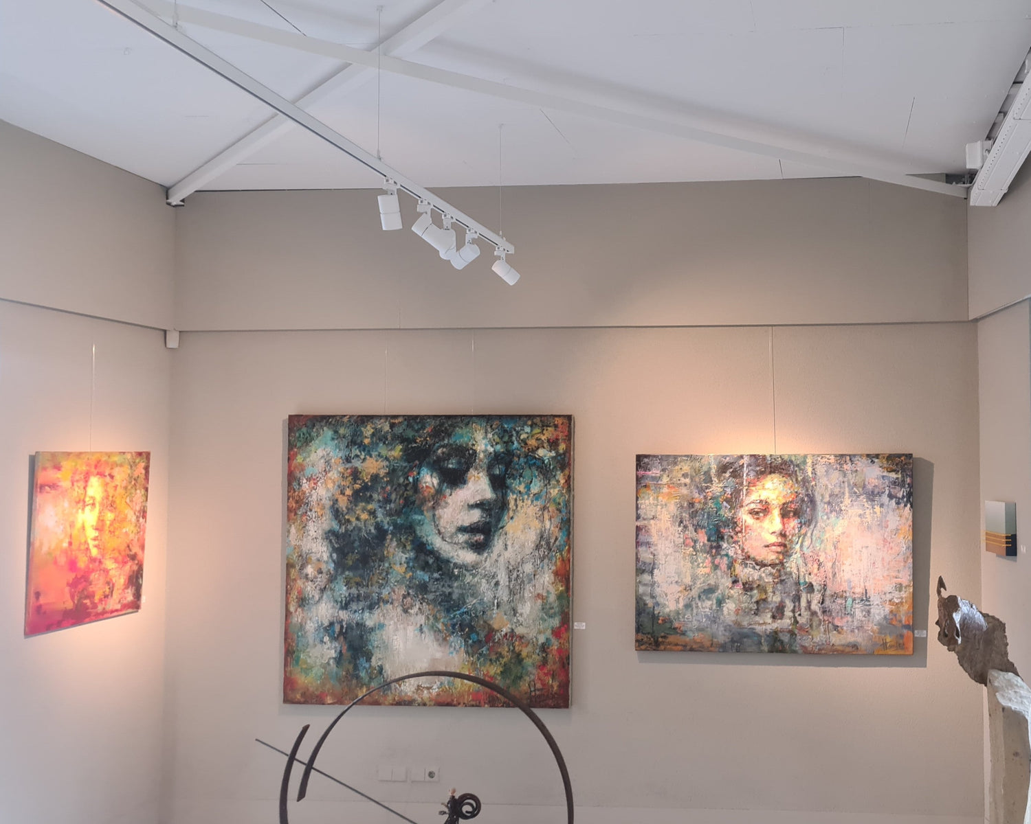 schilderij verlichting in een atelier