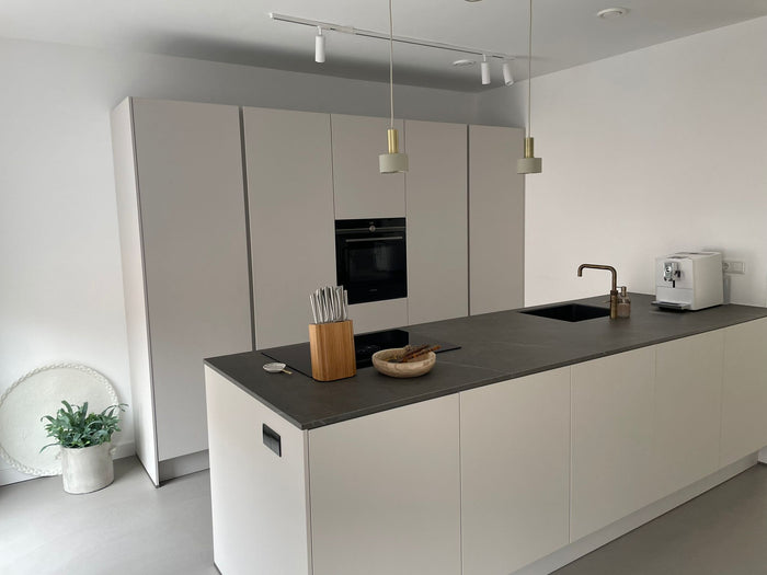 Wit railverlichting Keuken Nordic Global 1F rail met MODERN XL GU10