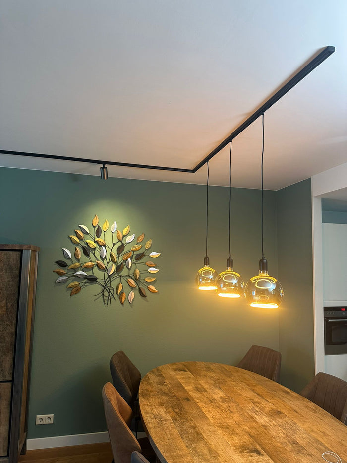 Zwart railverlichting Eettafel Nordic Global 1F rail met HELIOS GUNMETAL GU10