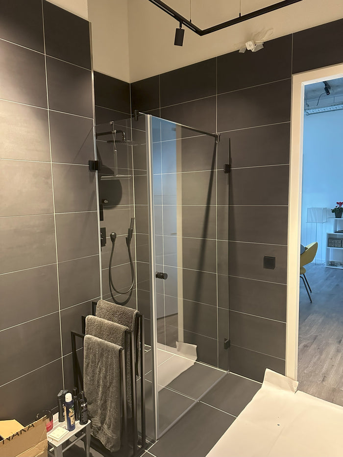 Zwart railverlichting Badkamer Nordic Global 1F rail met MODERN GU10