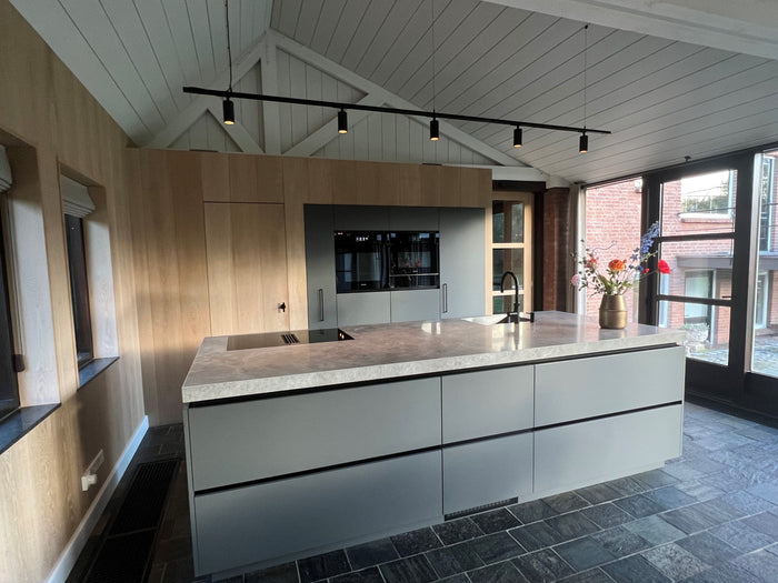 Zwart railverlichting Keuken Nordic Global 1F rail met LUXON GU10