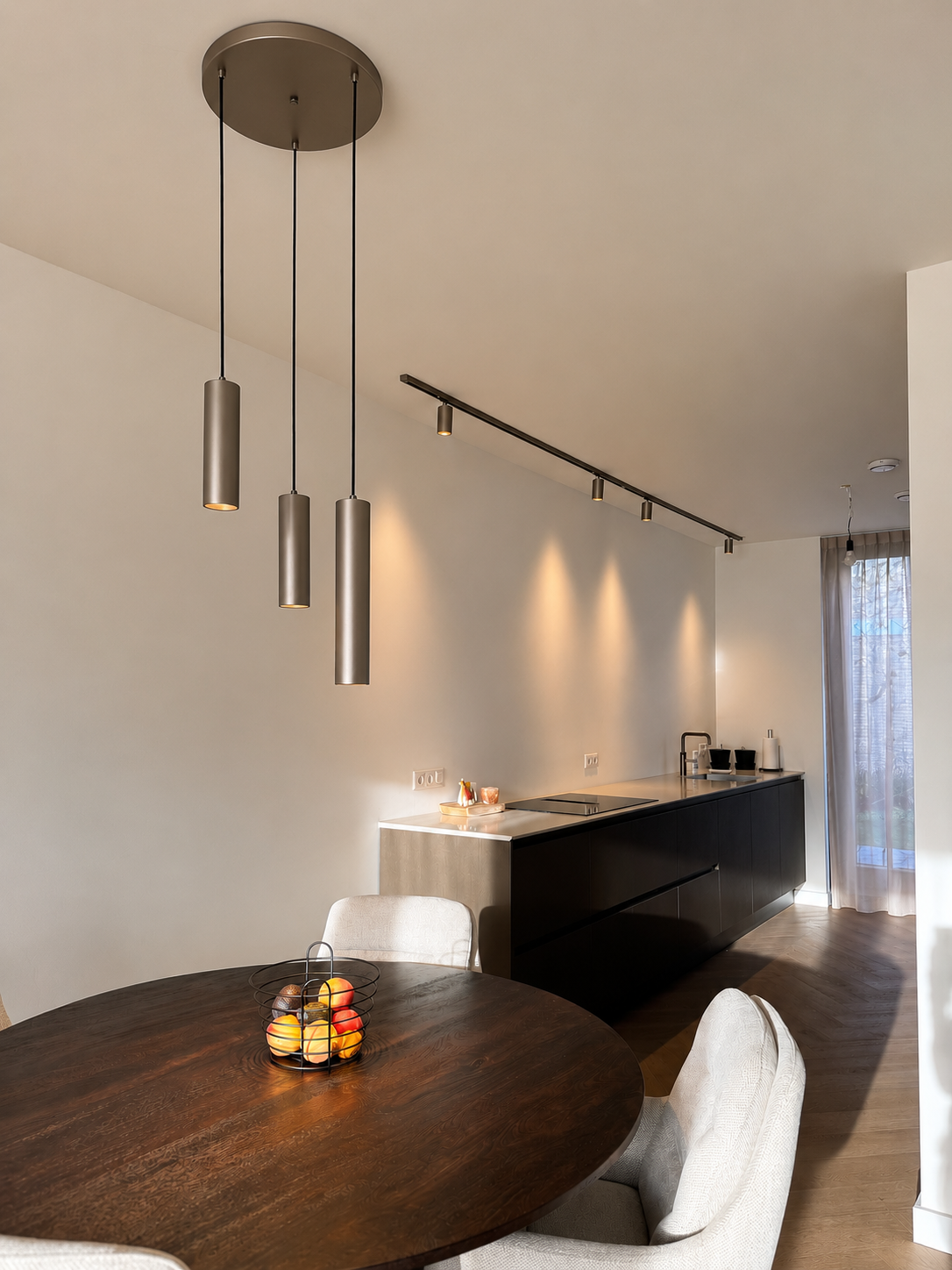 verlichtingsrail met spots in champagne kleur