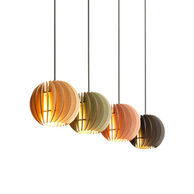 Atmosphere hanglamp E14 van Van Tjalle en Jasper, ronde MDF hanglamp voor railverlichting