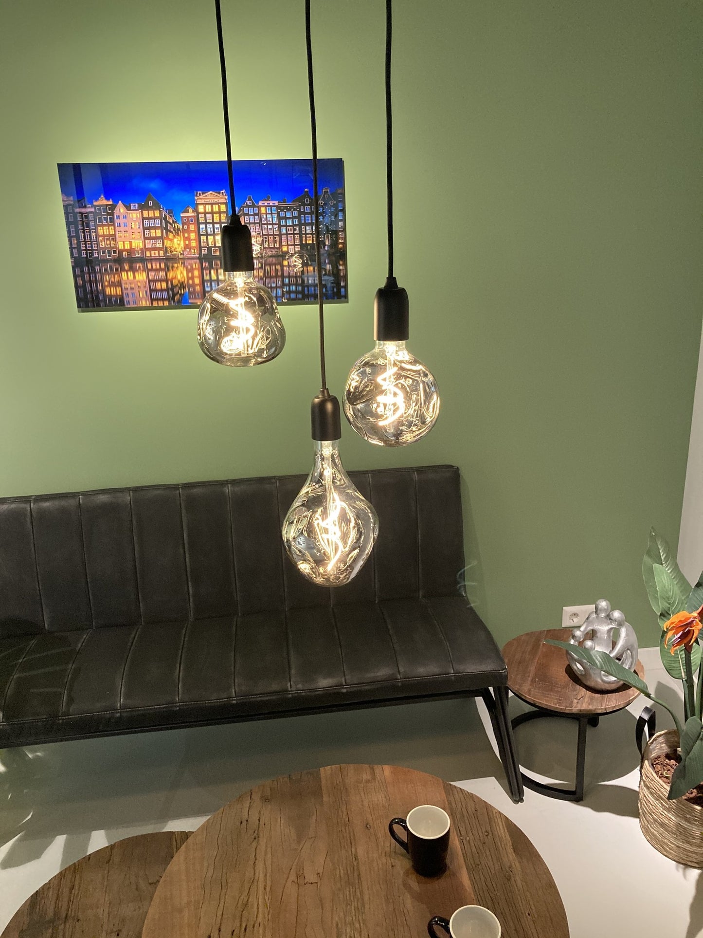 Railverlichting in combinatie met E27 hanglampen